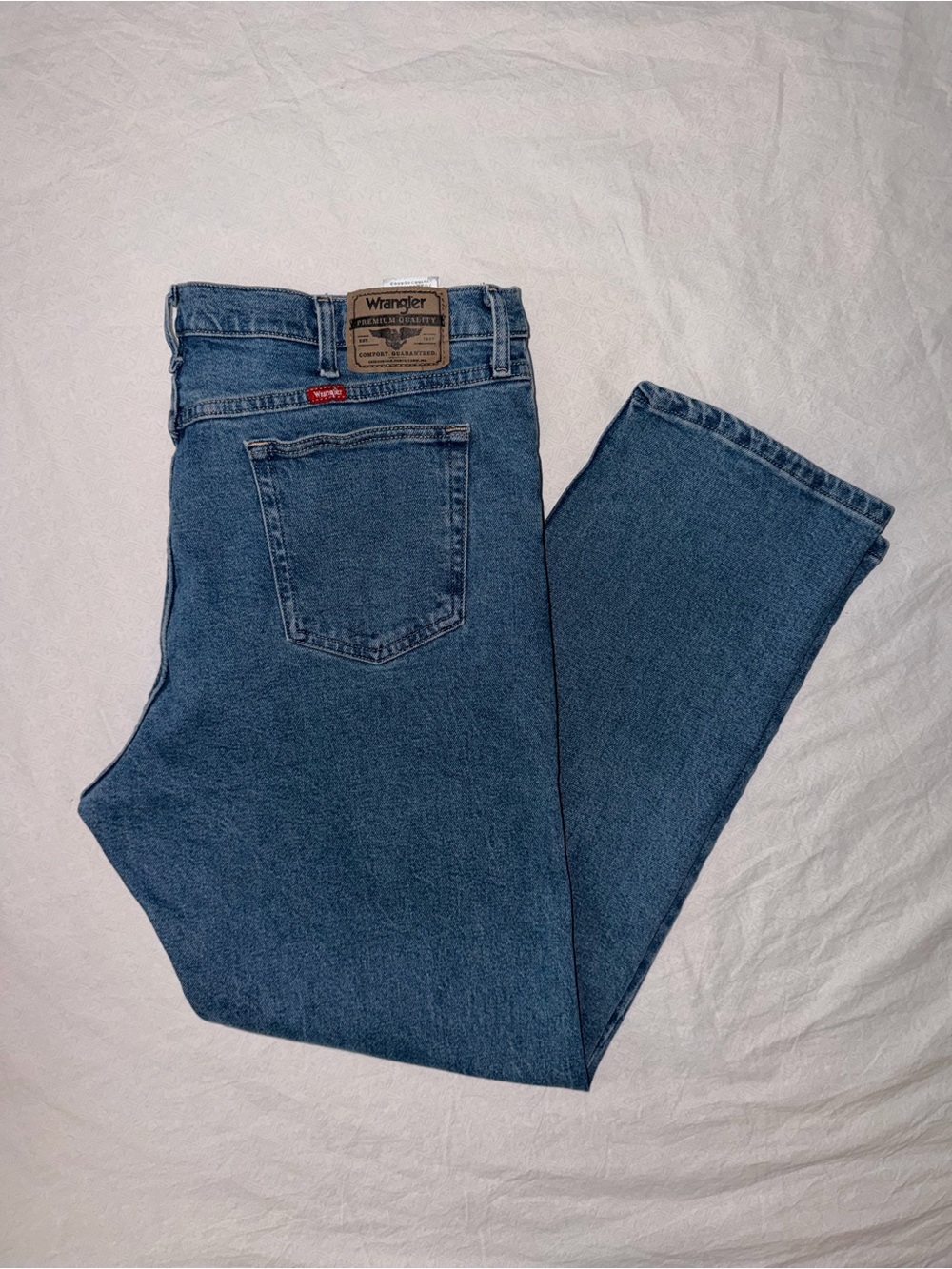 Wrangler Premium Quality Men's Straight Stretch Jeans Medium Wash 40x32